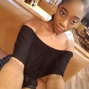 Meet your Posher, Teana